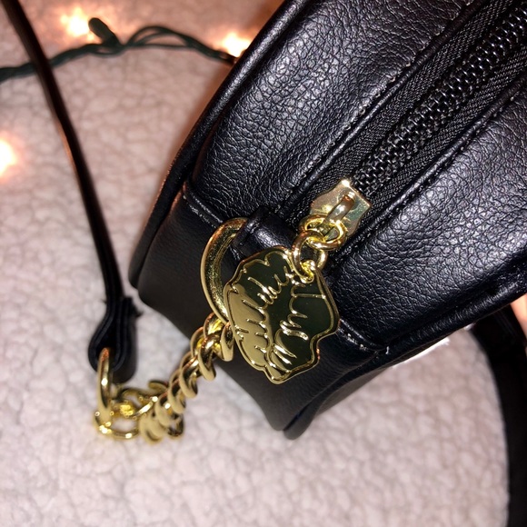 NOT AVAILABLE Betsy Johnson Black Unicorn - Picture 5 of 6